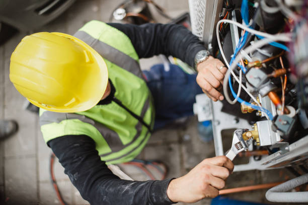 Best Emergency Electrical Repair Services  in Clinton, MO